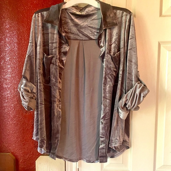 Women’s Easel Mauve button down velour blouse size L - Picture 5 of 10